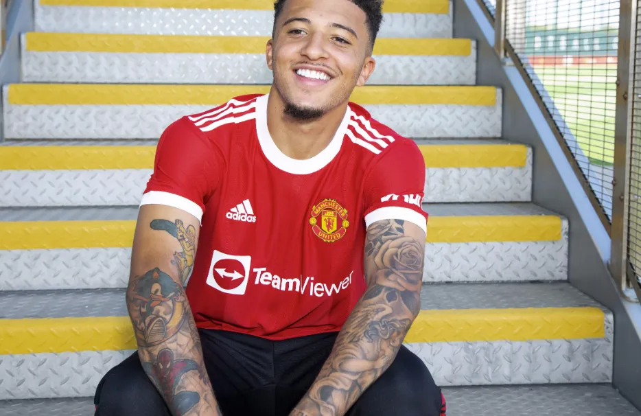 A New Red Devil: Alex Telles Arrives at Old Trafford