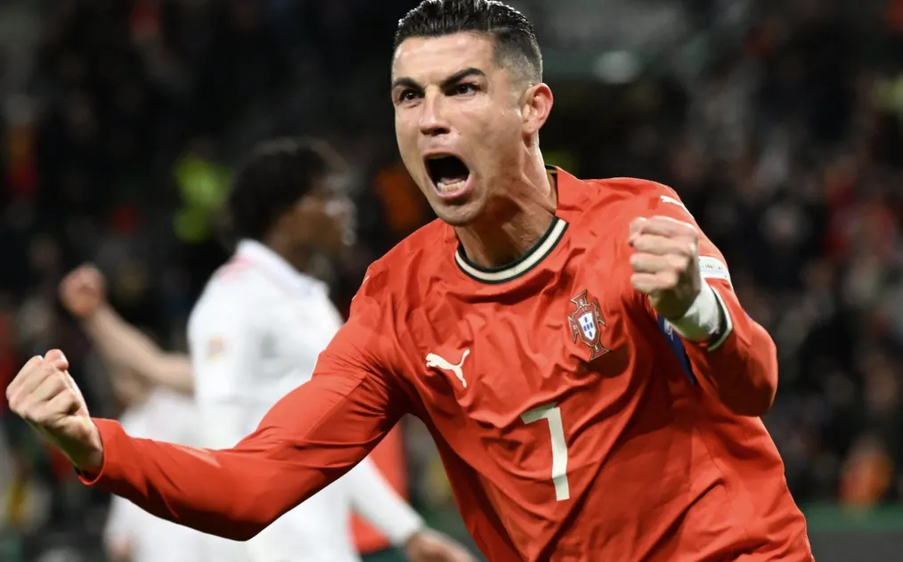 The Tactical Chess Match: Spain vs. Germany