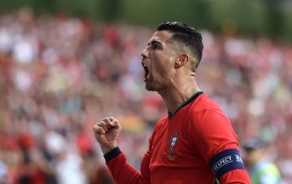 Tactical Evolution: How Ronaldo Adapts His Game